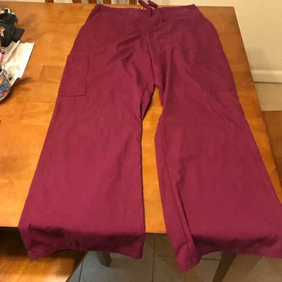 Scrubs - Picture 3 of 3